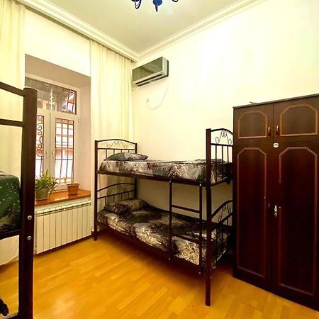 S T Hostel Formerly Sth Hostel Baku Eksteriør bilde